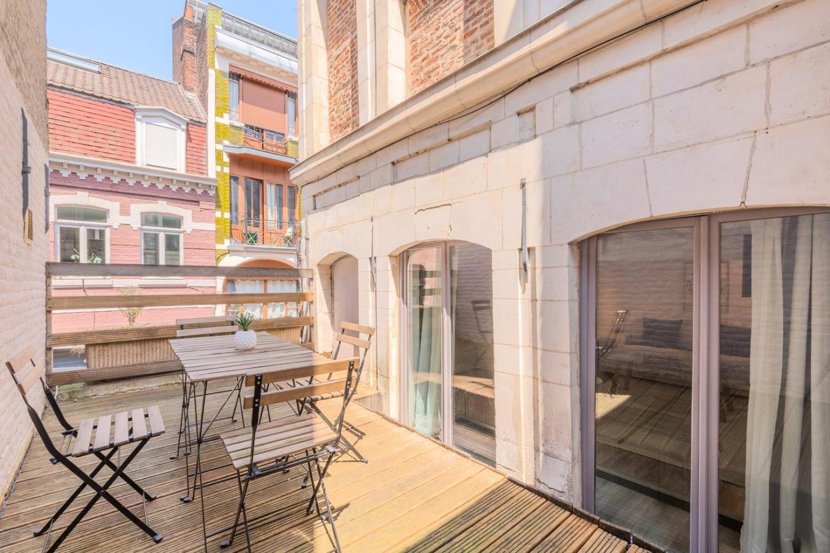 Atypical Triplex Near Grand Place With Terrace Rijsel Buitenkant foto